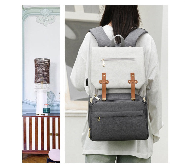 Le Queen Water Proof Premium Mommy Bag With Leather Straps