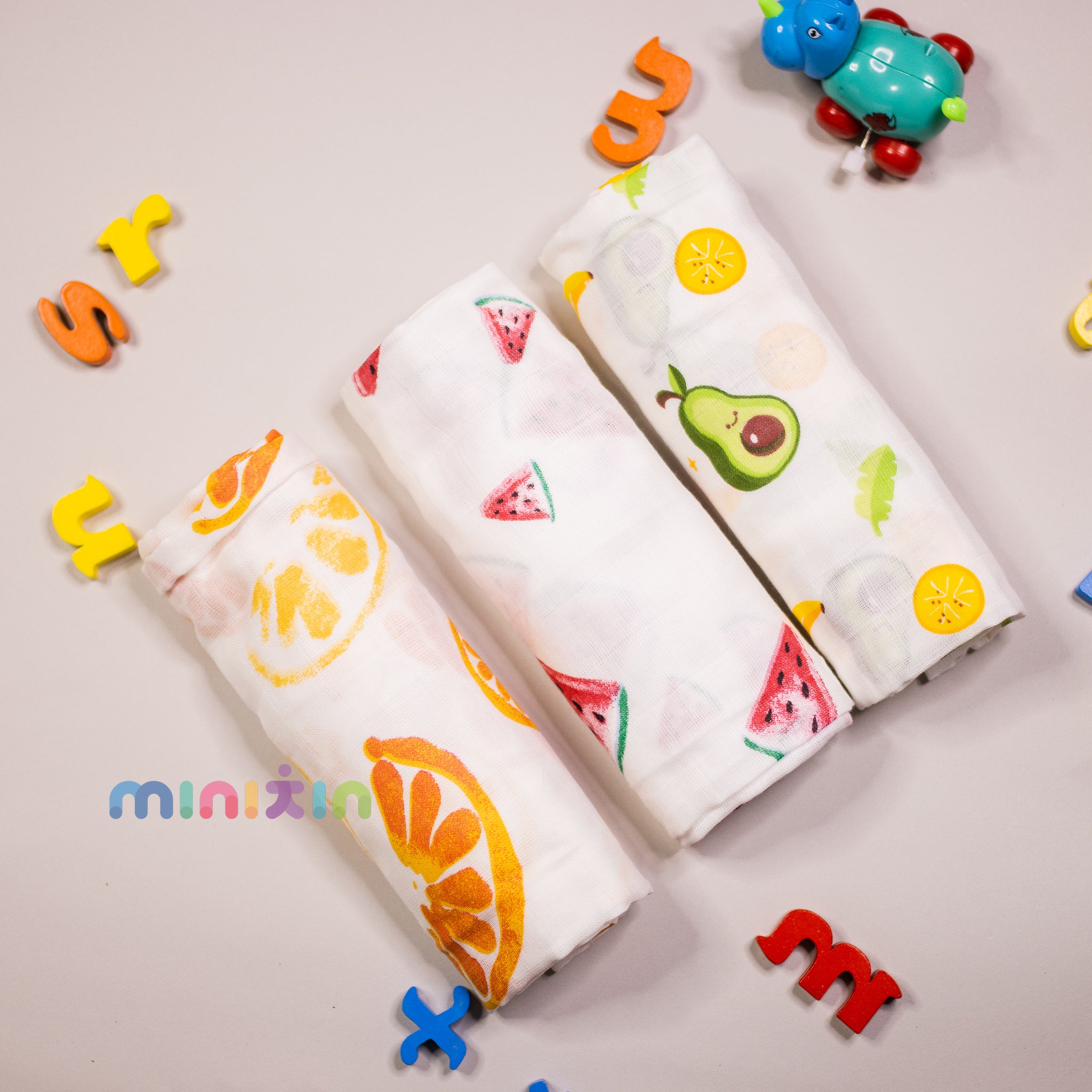 Premium Muslin 100% Organic Swaddle Blanket 106x106 cm - Pack of 3 - Assorted Prints - The Minikin Store