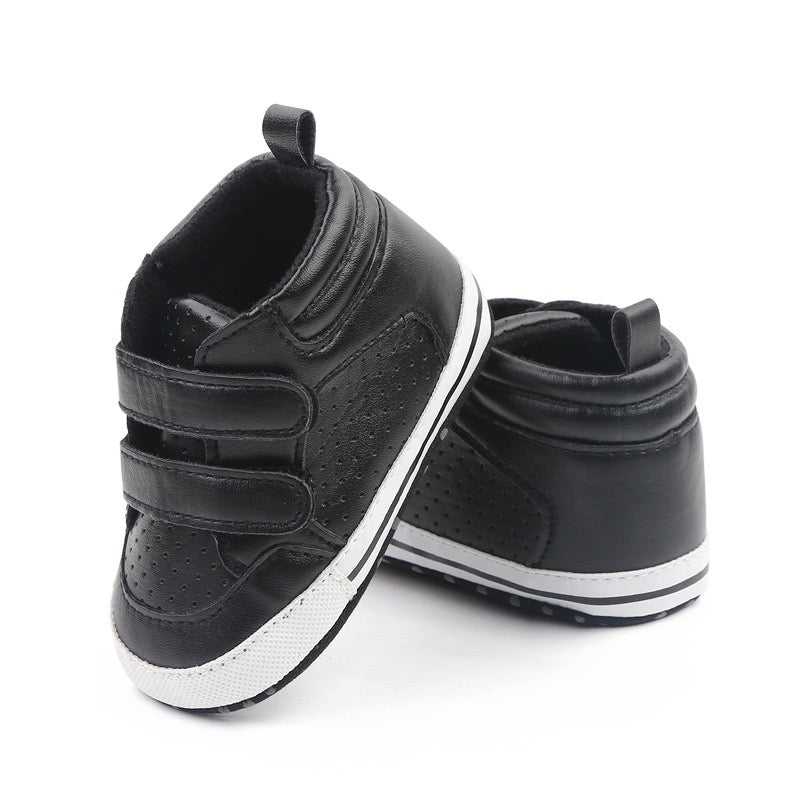K-Swiss Grade School Classic VN Low Sneakers Black/Black 83343-001-M | eBay